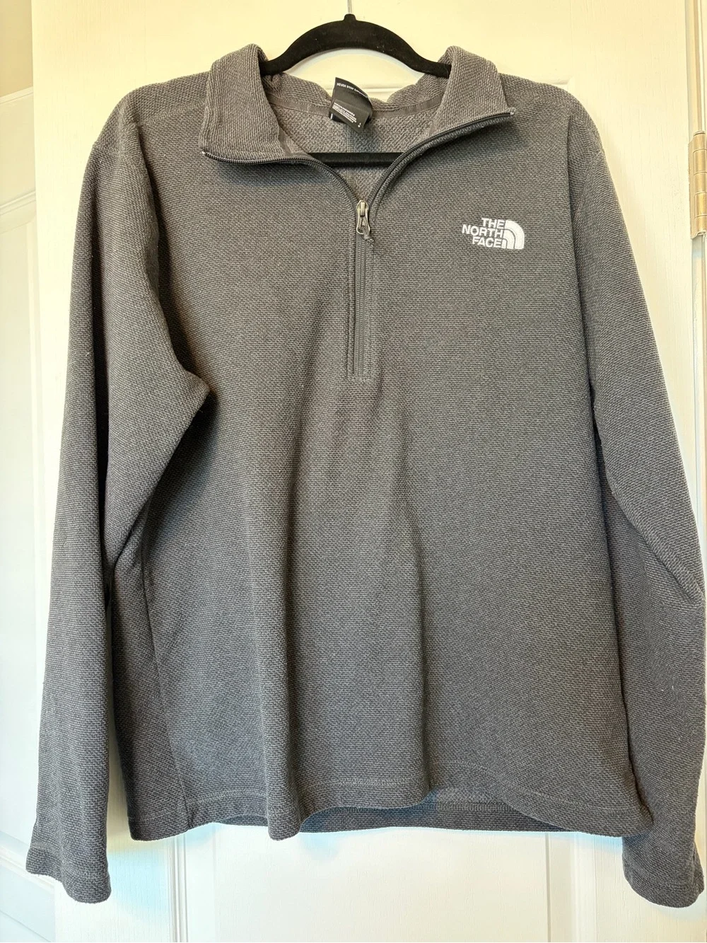 The North Face Mens 1/4‎ Zip Sweater Fleece Pullover Charcoal Gray Size L